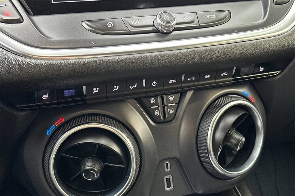 Used 2023 Chevrolet Blazer LT w/ Convenience Package image 18