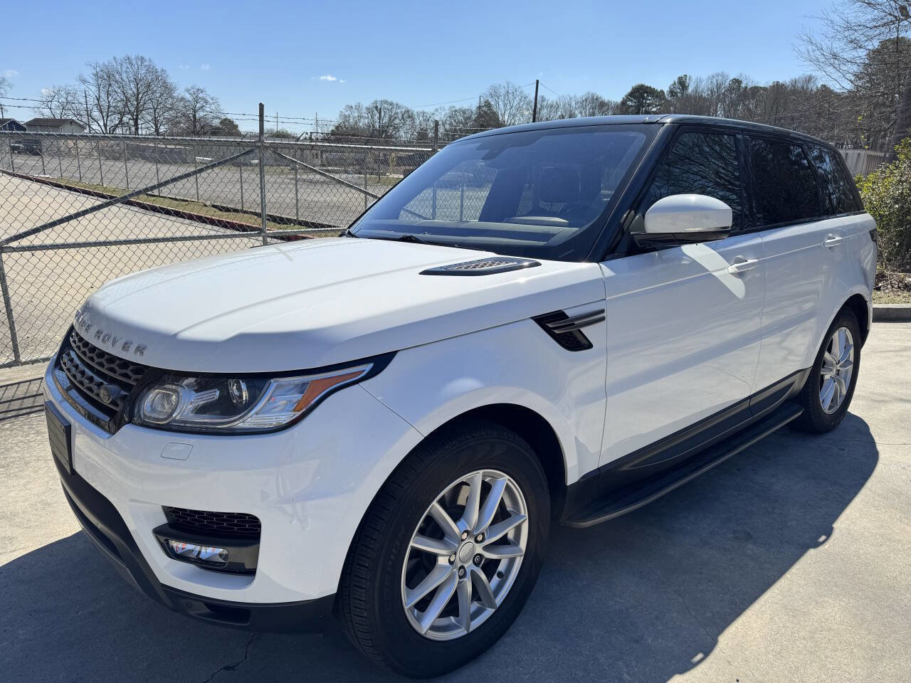 Used 2016 Land Rover Range Rover Sport SE image 6