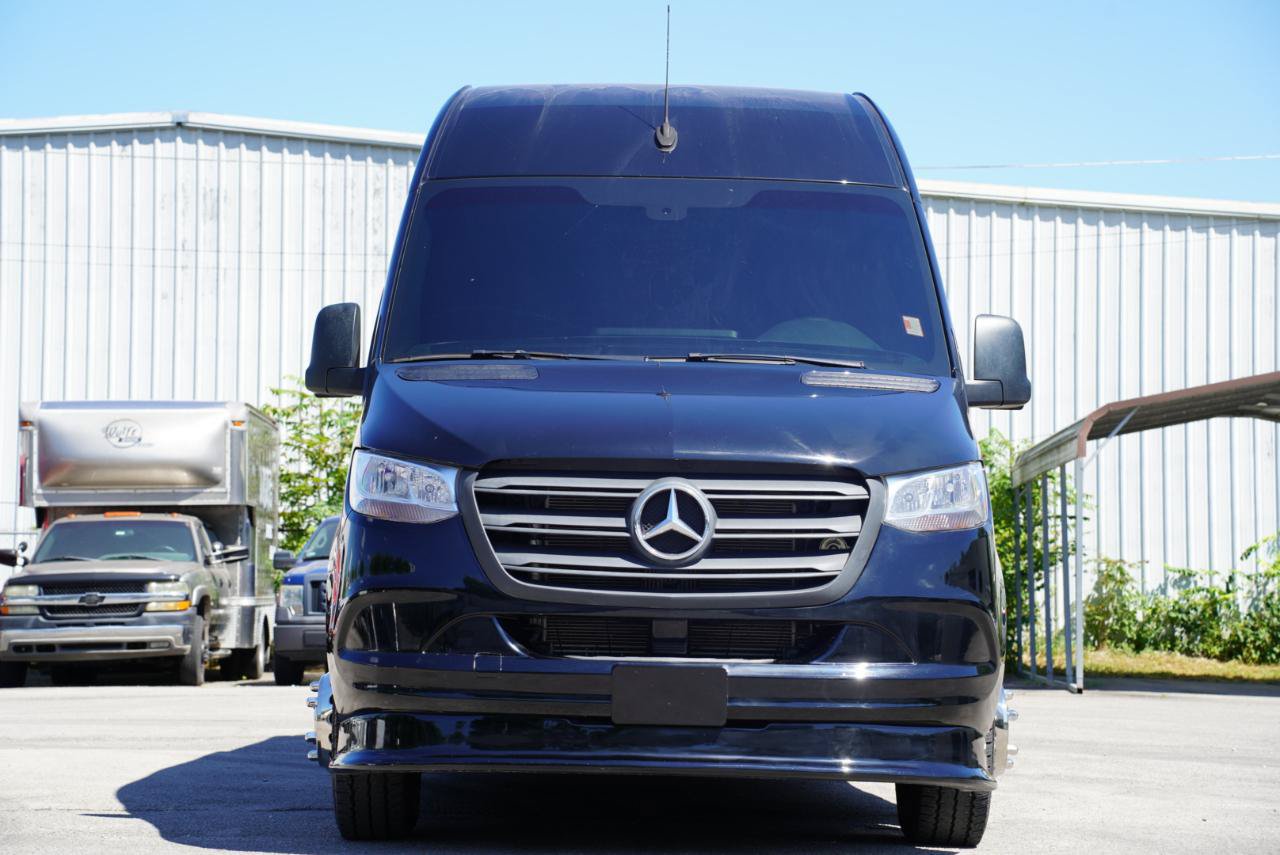 Used 2021 Mercedes-Benz Sprinter 3500 image 3
