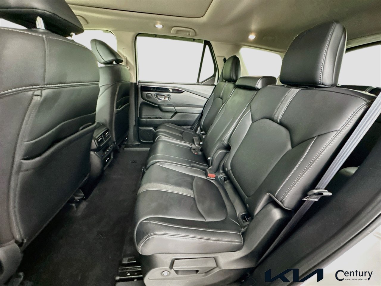 Used 2023 Honda Pilot Touring image 24