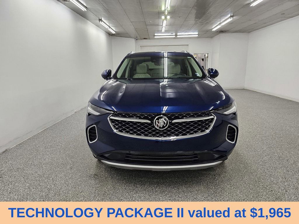 Used 2022 Buick Envision Avenir w/ Technology Package II image 2