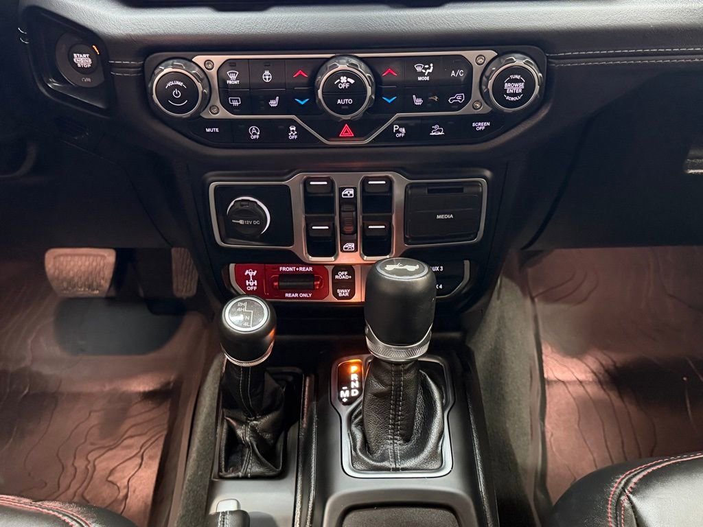 Used 2025 Jeep Wrangler Rubicon w/ Safety Group image 15