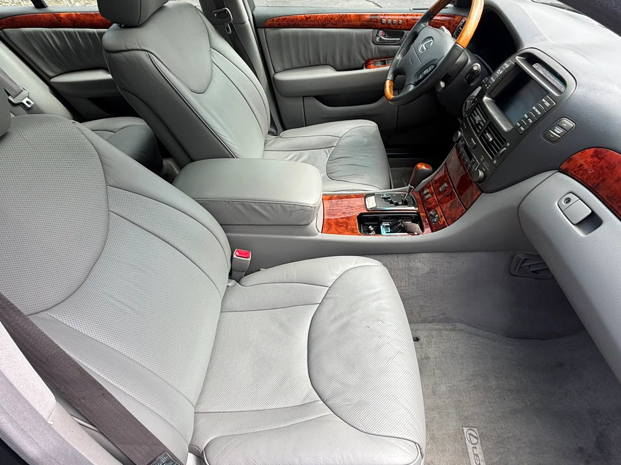 Used 2004 Lexus LS 430 image 22