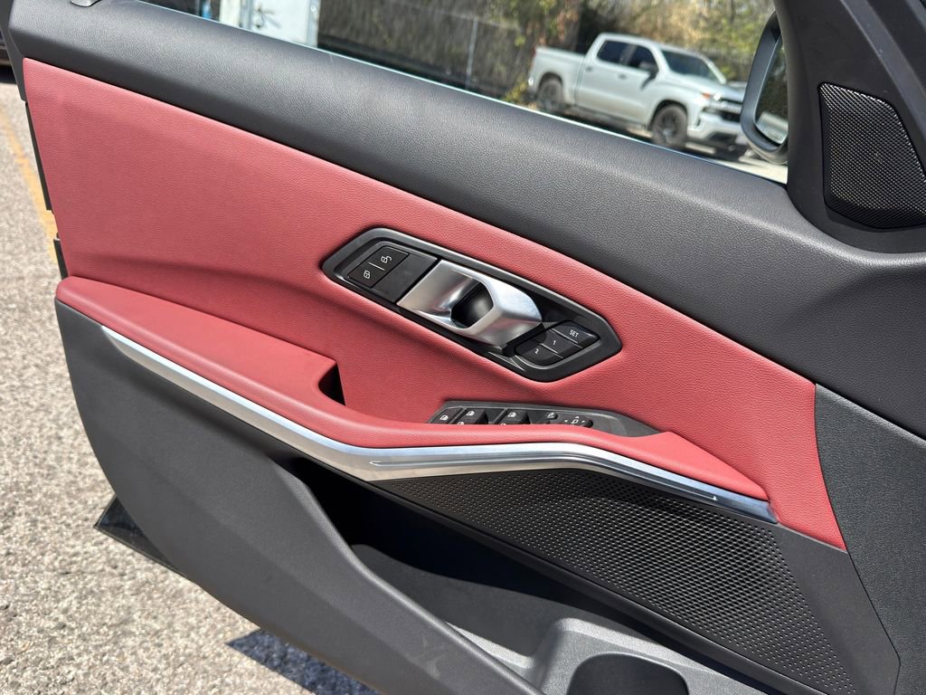 Used 2025 BMW 330i xDrive 330i xDrive image 24