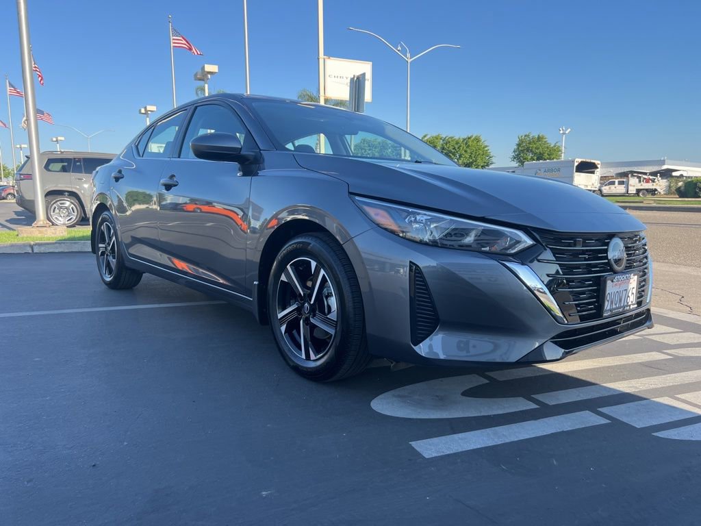 Used 2025 Nissan Sentra SV image 6