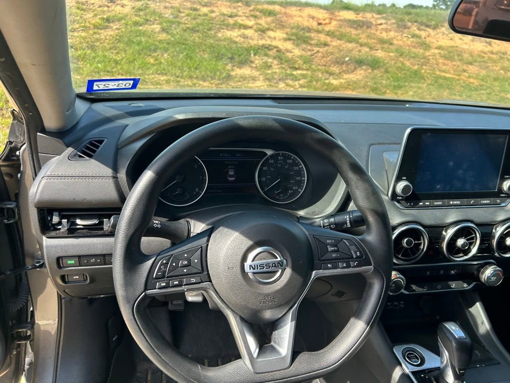 Used 2023 Nissan Sentra SV FWD image 11