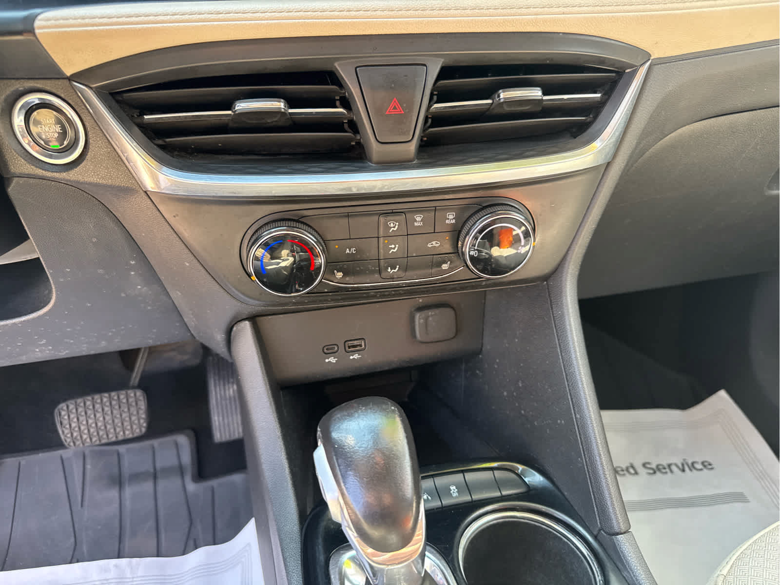 Used 2024 Buick Encore GX Preferred w/ Comfort Package AWD/4WD image 27