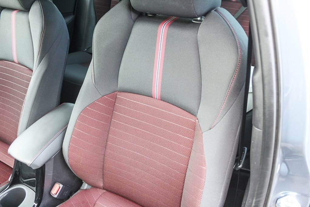 Used 2025 Toyota Corolla SE FWD image 30