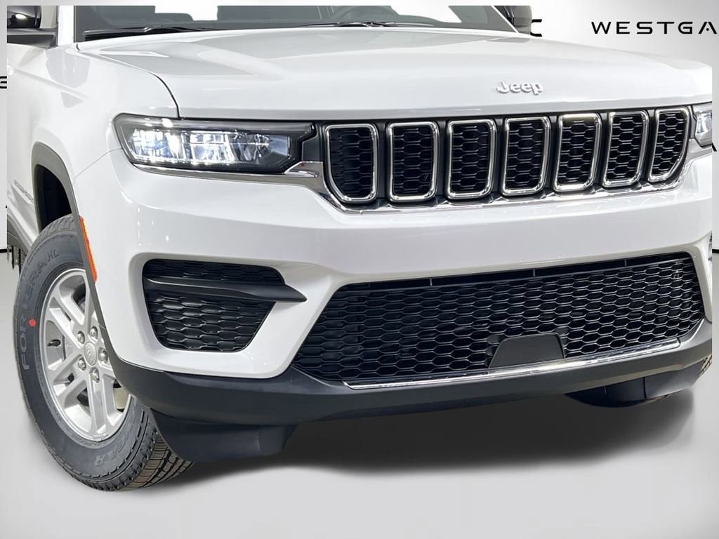 New 2025 Jeep Grand Cherokee Laredo w/ Luxury Tech Group I image 43