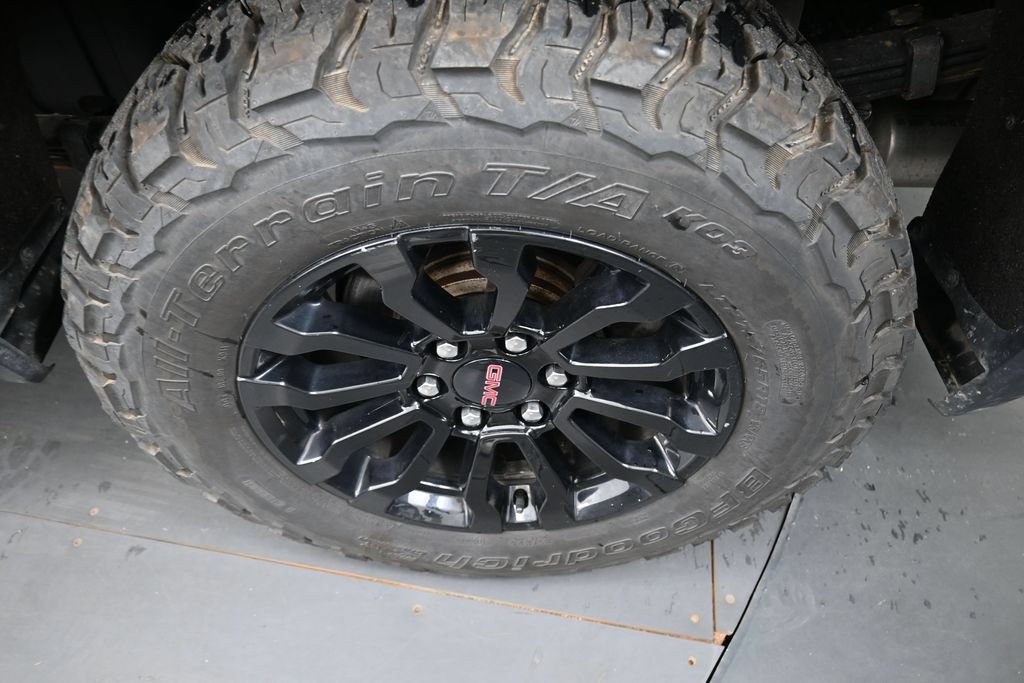 Used 2022 GMC Sierra 1500 AT4X AWD/4WD image 9