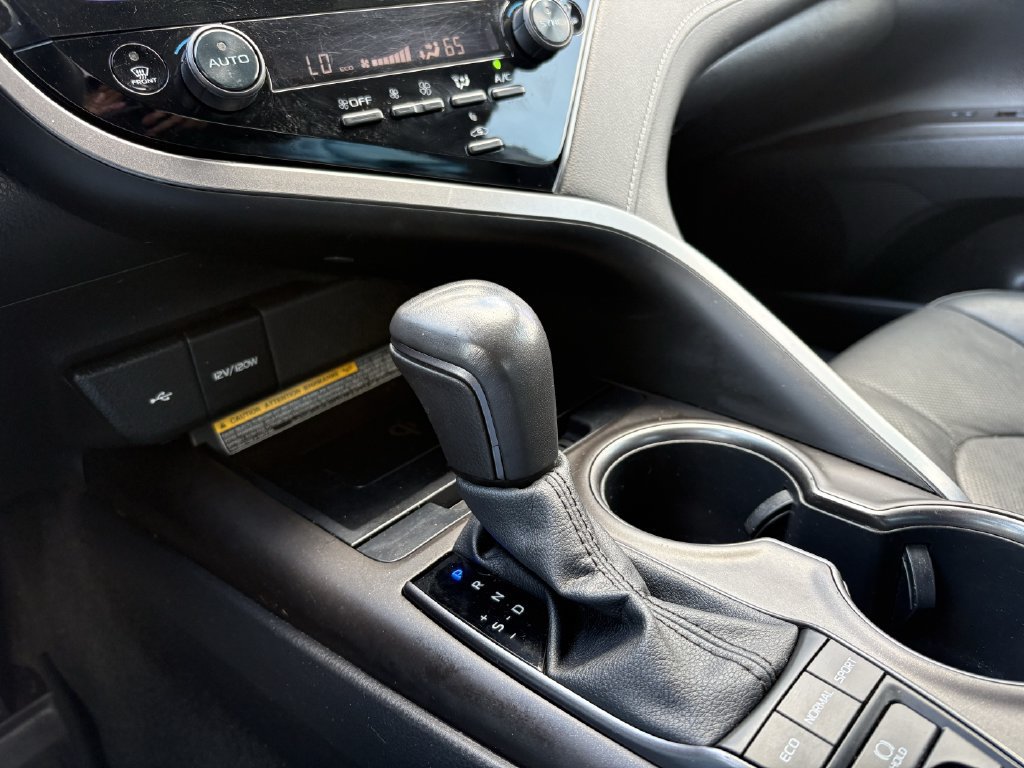 Used 2021 Toyota Camry XSE FWD image 20