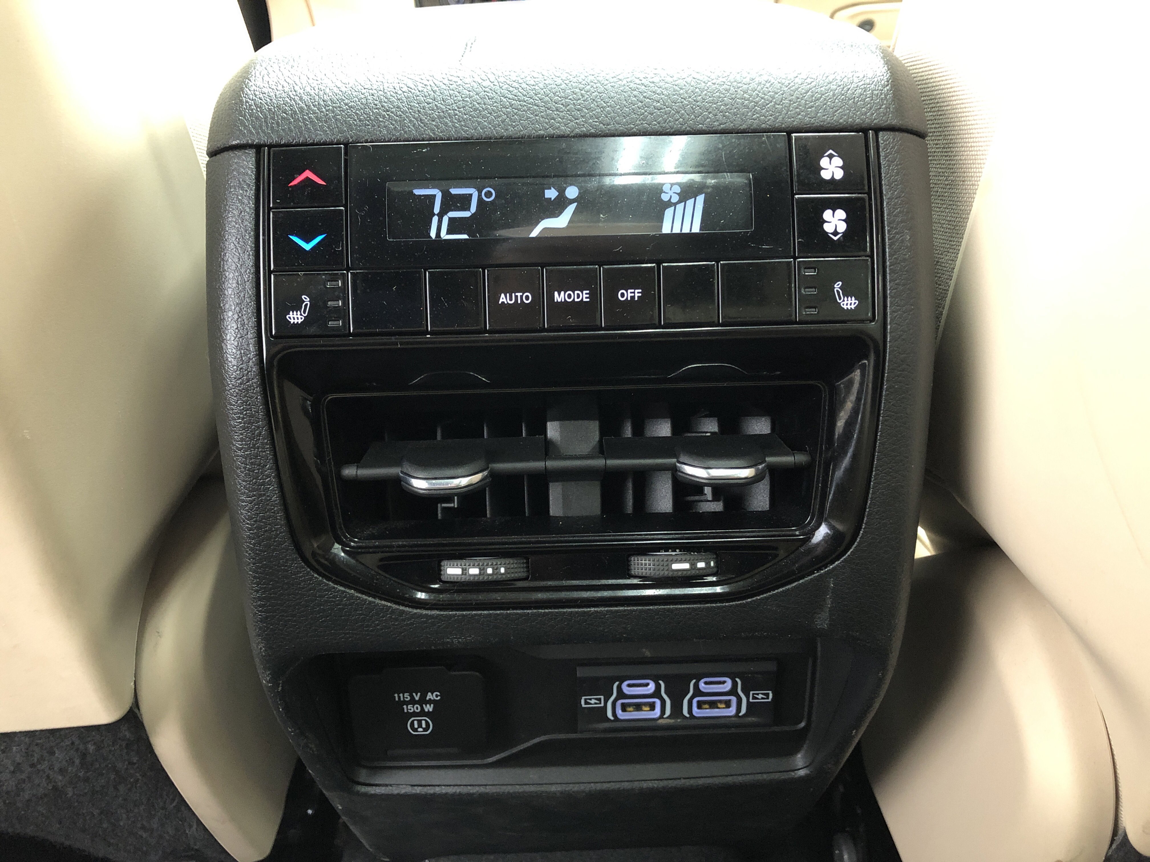 Certified 2024 Jeep Grand Cherokee L Limited w/ Luxury Tech Group II AWD/4WD image 14