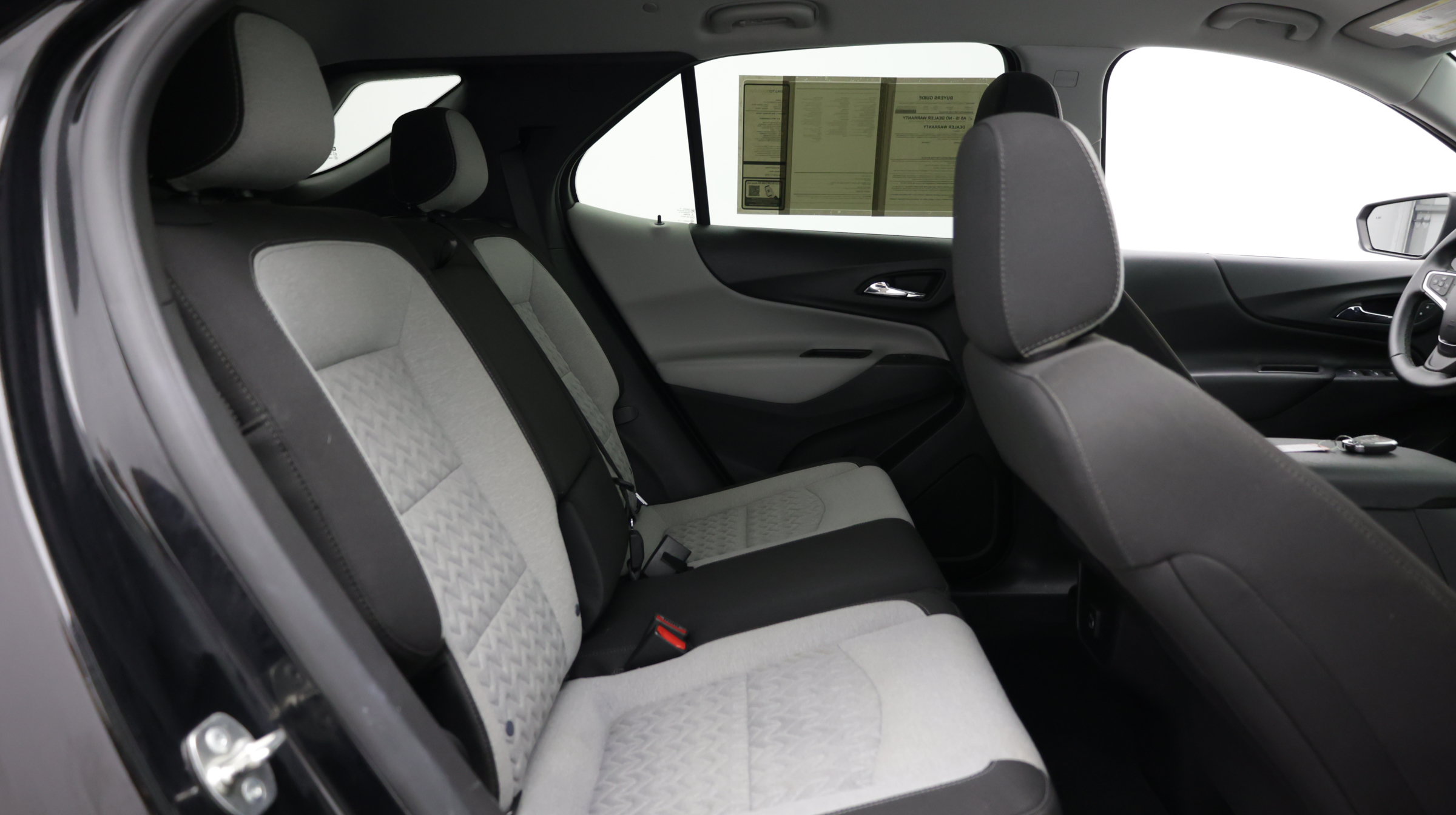 Used 2024 Chevrolet Equinox LT AWD/4WD image 35