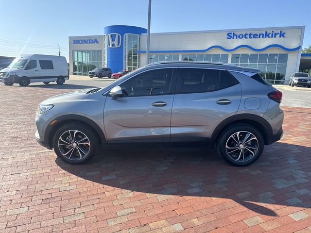 Used 2023 Buick Encore GX Select image 3