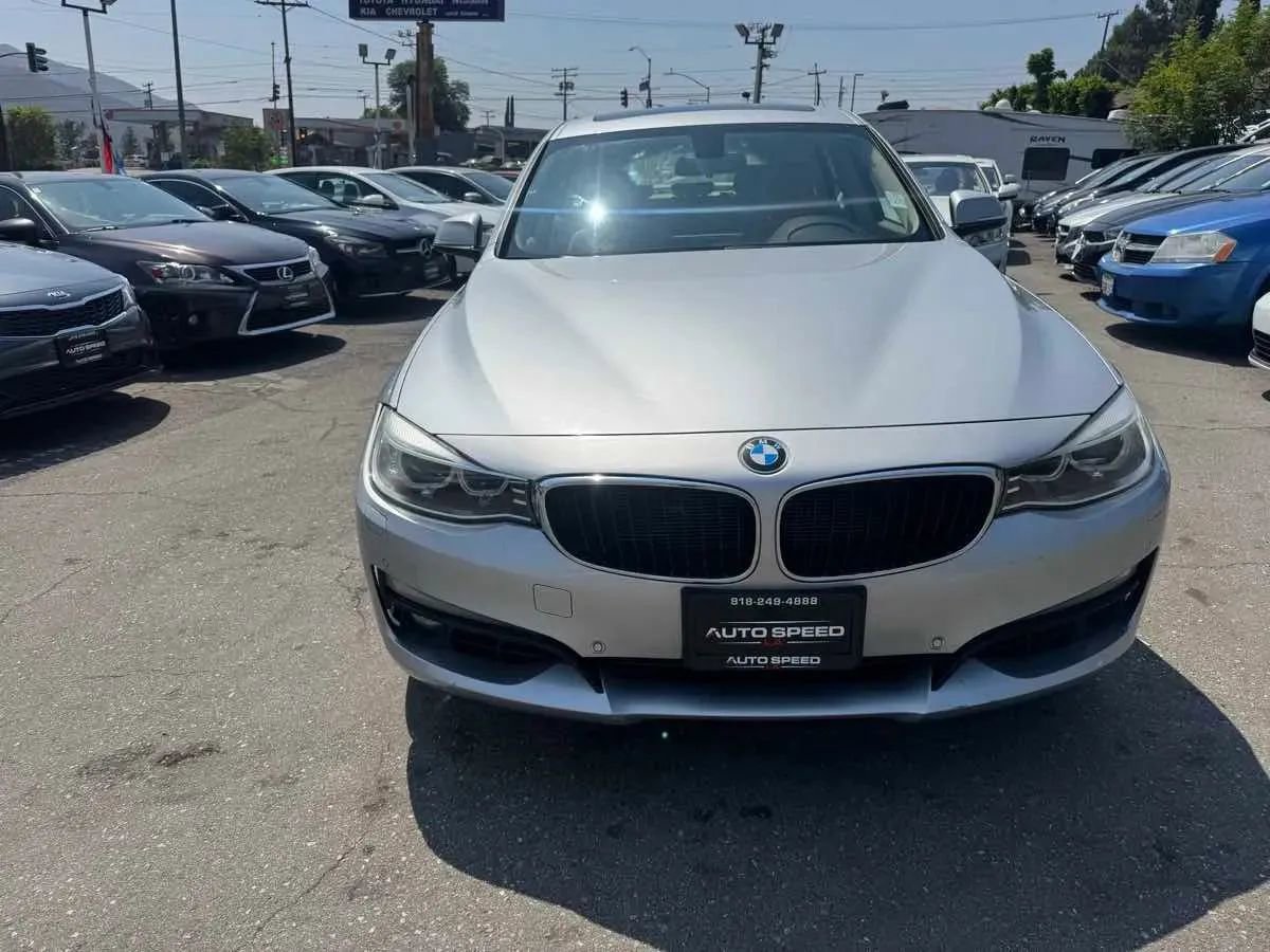 Used 2015 BMW 335i Gran Turismo xDrive AWD/4WD image 2