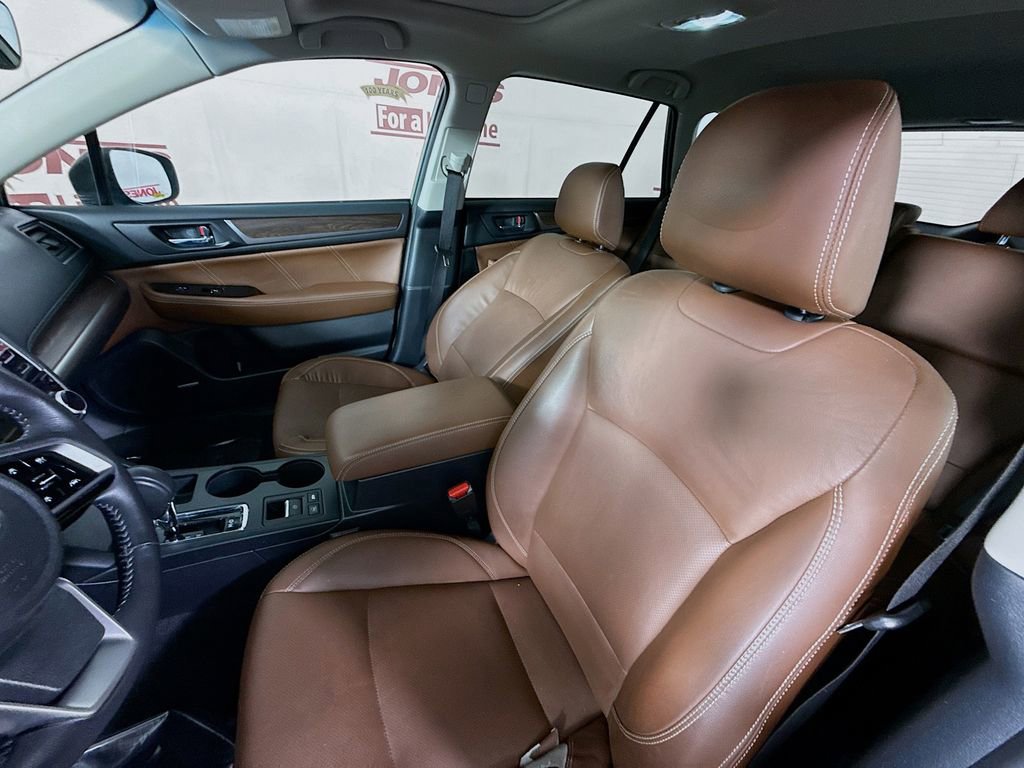 Used 2019 Subaru Outback 3.6R Touring AWD/4WD image 26