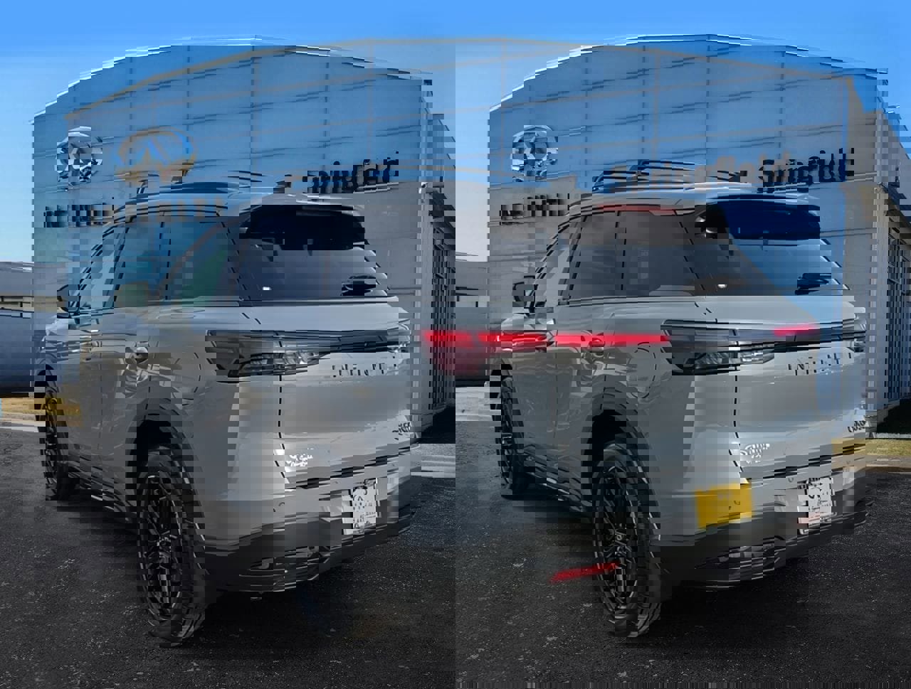 New 2026 INFINITI QX60 Sport w/ Dark Cargo Package image 4