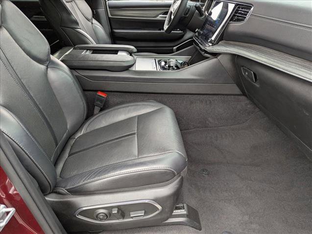Used 2024 Jeep Wagoneer L Series II w/ Flexible Seating Group image 21