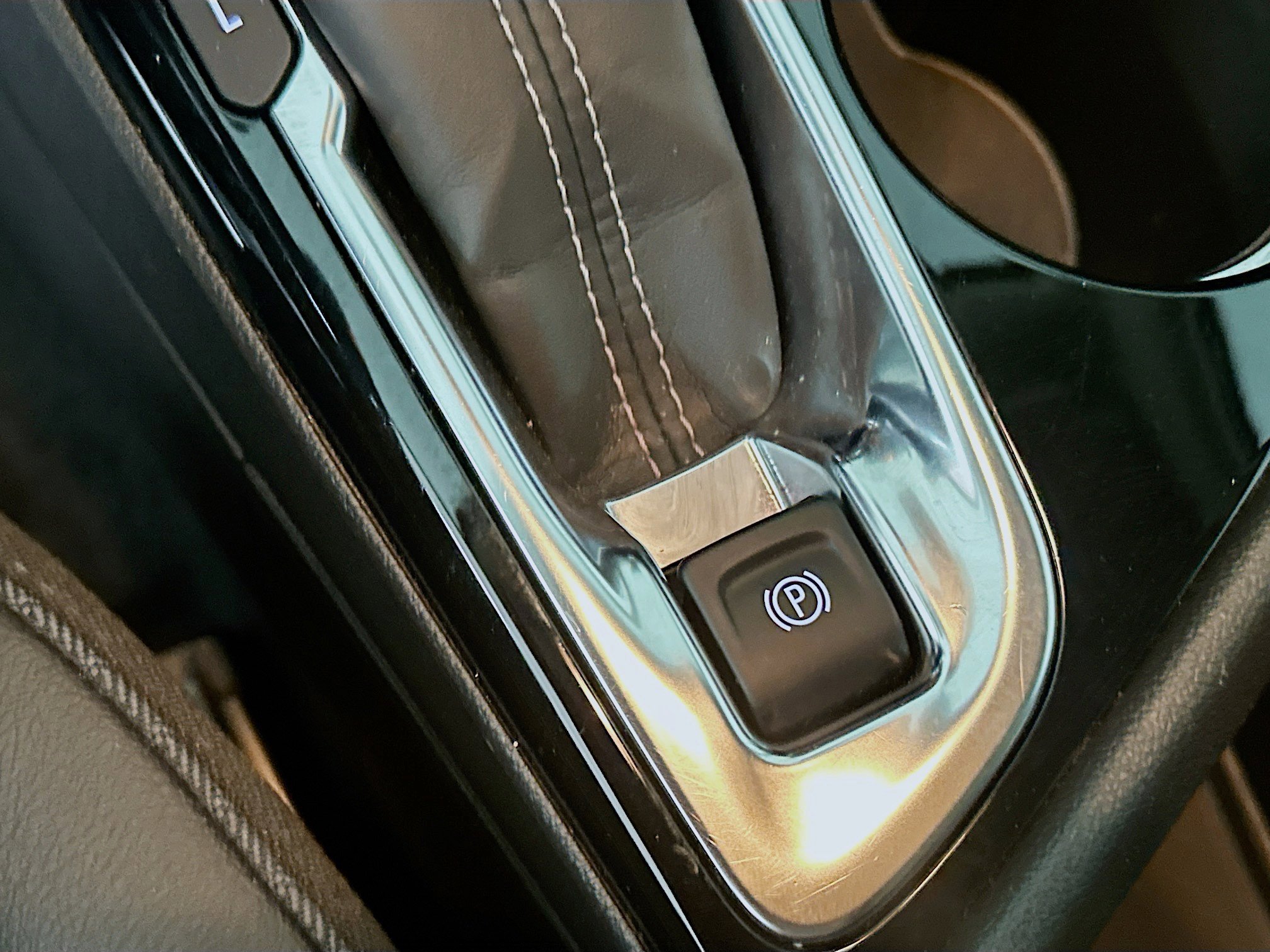 Used 2025 Buick Encore GX Preferred image 25