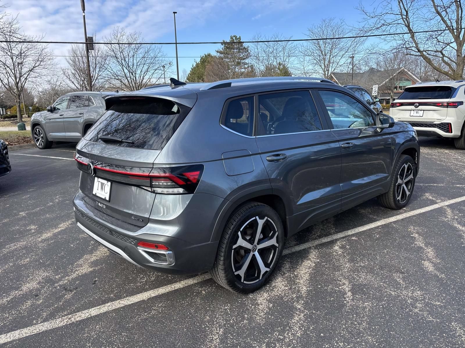 New 2026 Volkswagen Taos SEL AWD/4WD image 7
