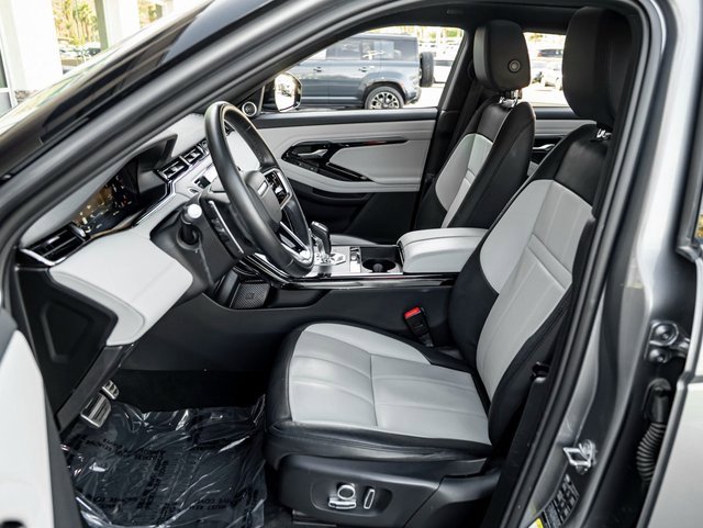 Used 2022 Land Rover Range Rover Evoque R-Dynamic SE image 14