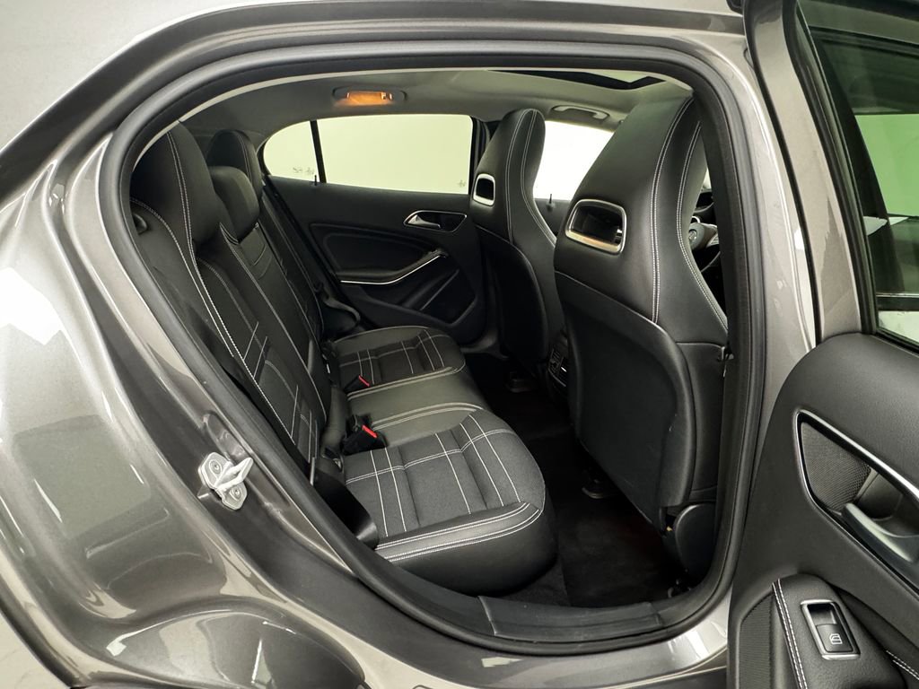 Used 2017 Mercedes-Benz GLA 250 4MATIC image 16
