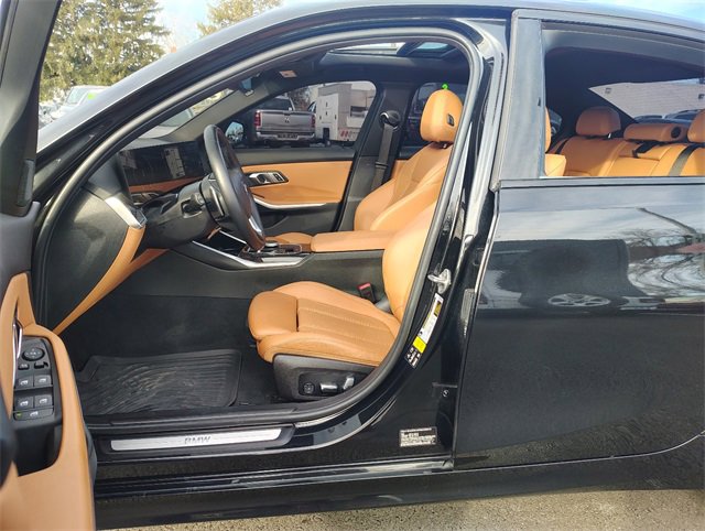 Used 2023 BMW 330i xDrive 330i xDrive w/ Premium Package image 2