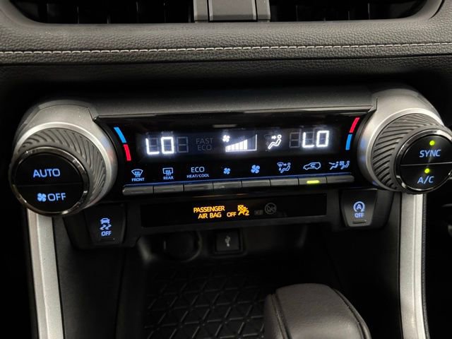 Used 2021 Toyota RAV4 XLE image 19