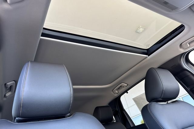 New 2025 MAZDA CX-90 Plug-In Hybrid w/Premium Sport image 19