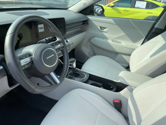 Used 2025 Hyundai Kona SEL AWD/4WD image 5