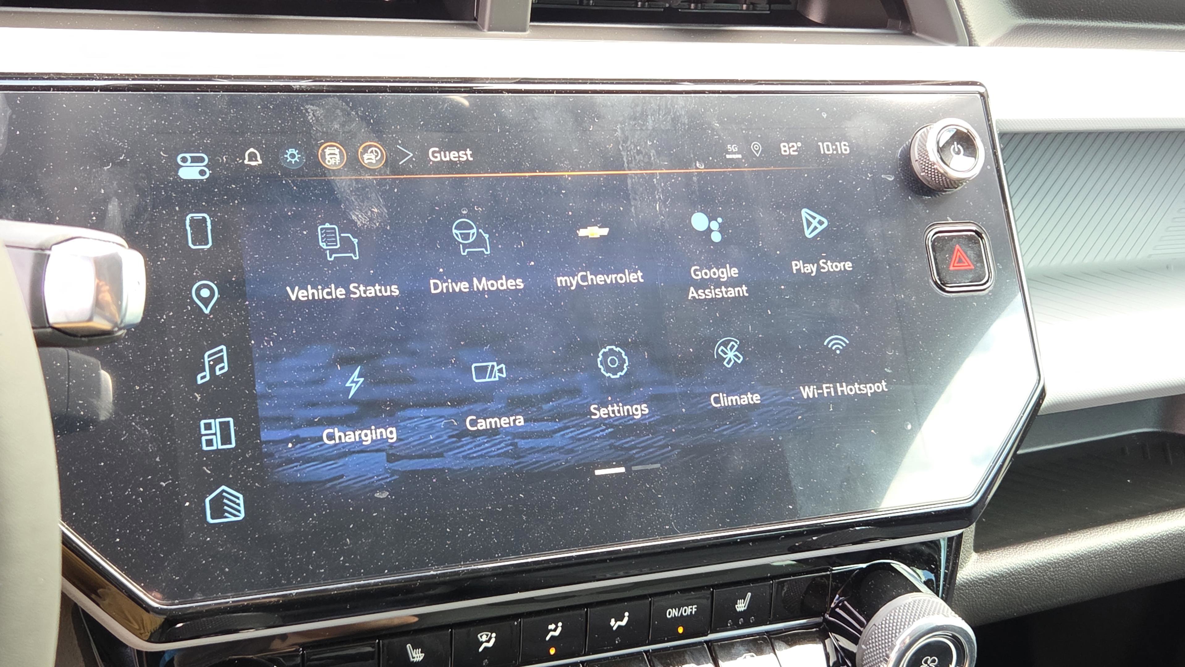 New 2027 Chevrolet Bolt LT w/ Comfort Package image 21