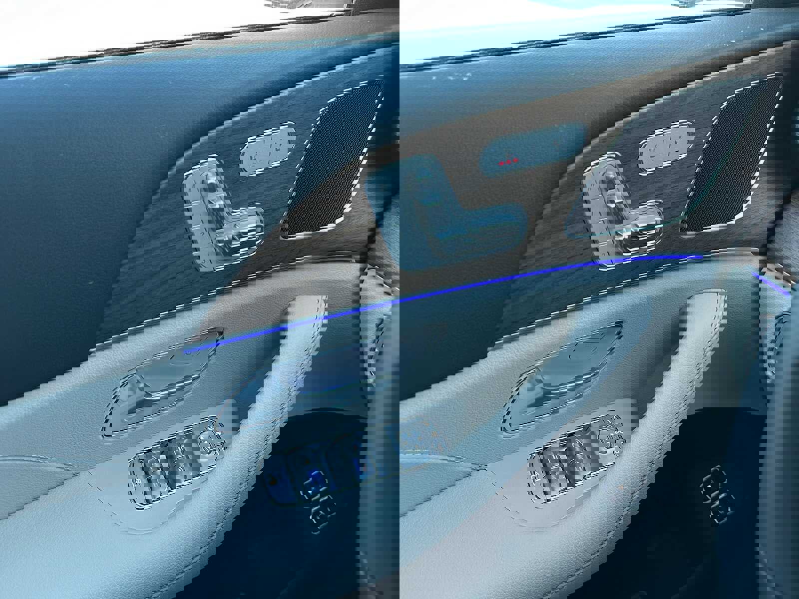 New 2026 Mercedes-Benz GLE 450e 4MATIC image 34