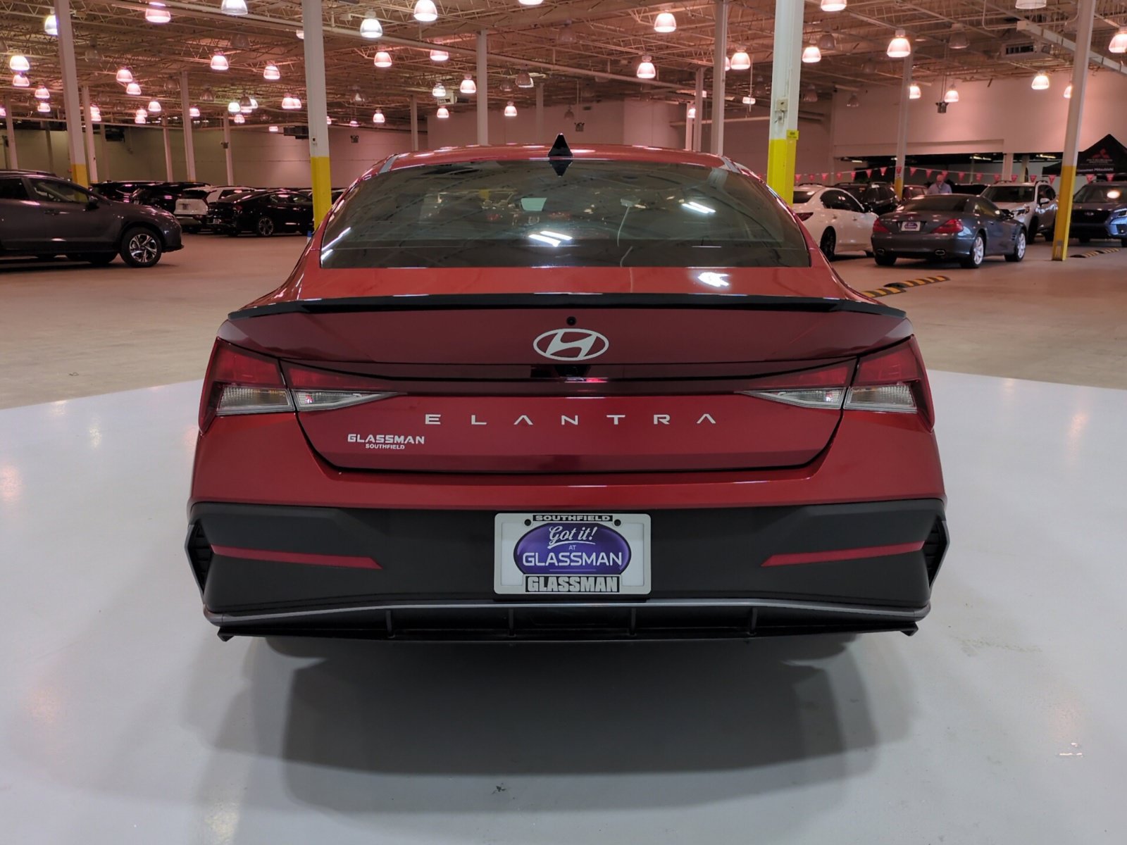 Used 2025 Hyundai Elantra Sport FWD image 4