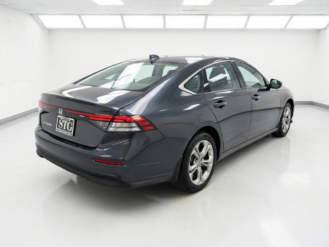 Used 2024 Honda Accord EX image 4