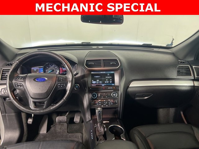 Used 2016 Ford Explorer XLT w/ Equipment Group 202A image 25