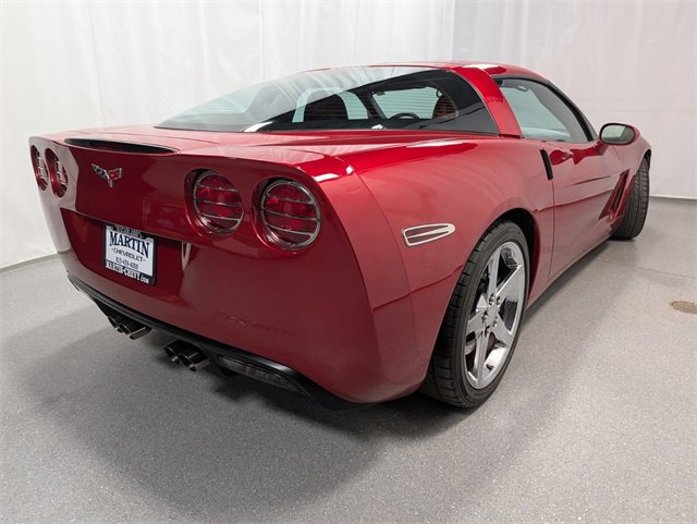 Used 2005 Chevrolet Corvette Coupe w/ Preferred Equipment Group image 3