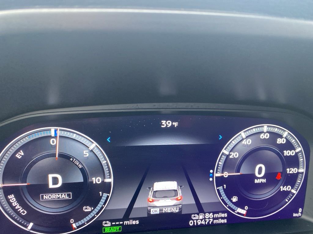 Used 2024 Mitsubishi Outlander 4WD Plug-In Hybrid image 34