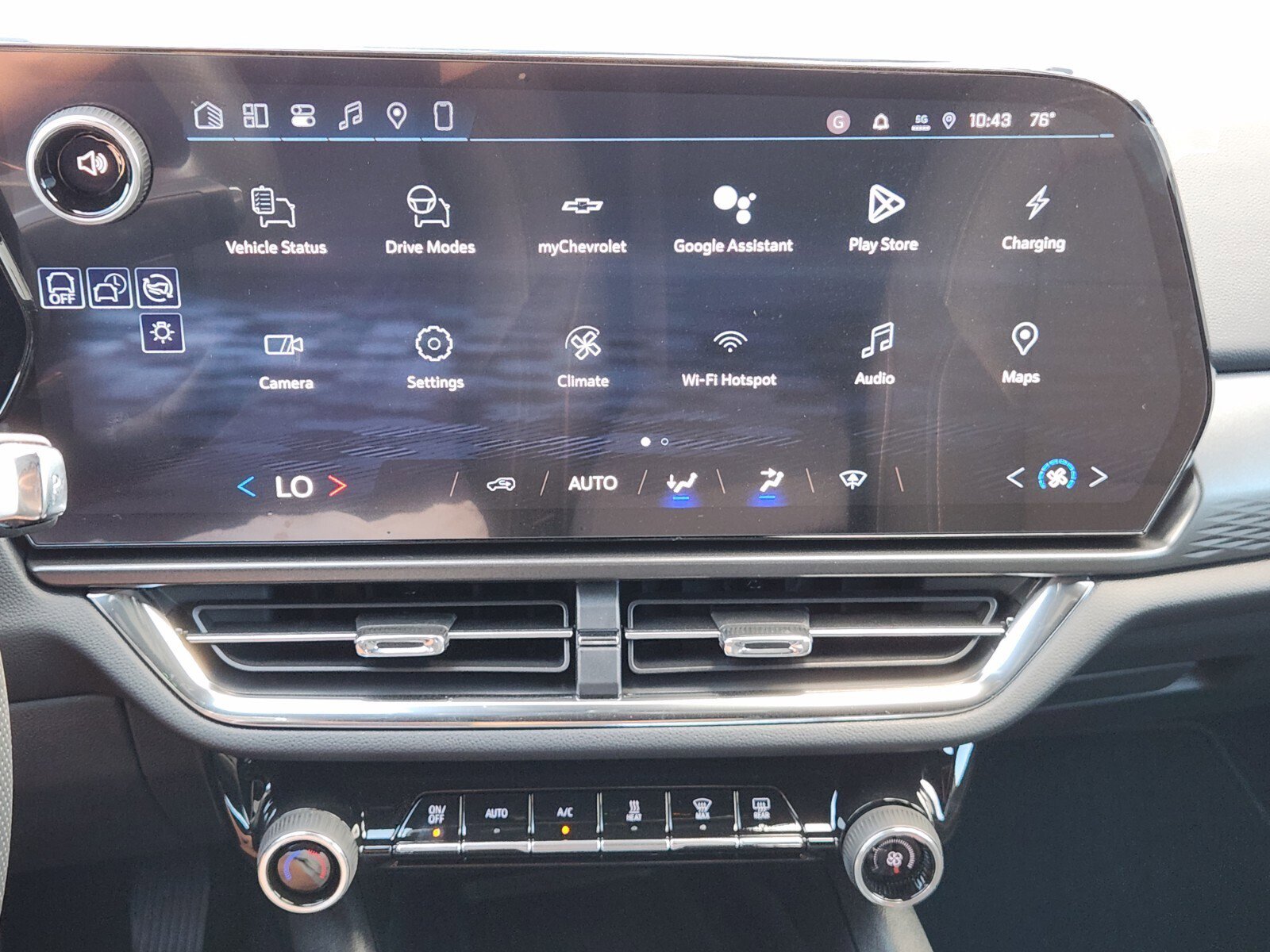 New 2026 Chevrolet Equinox EV LT image 13