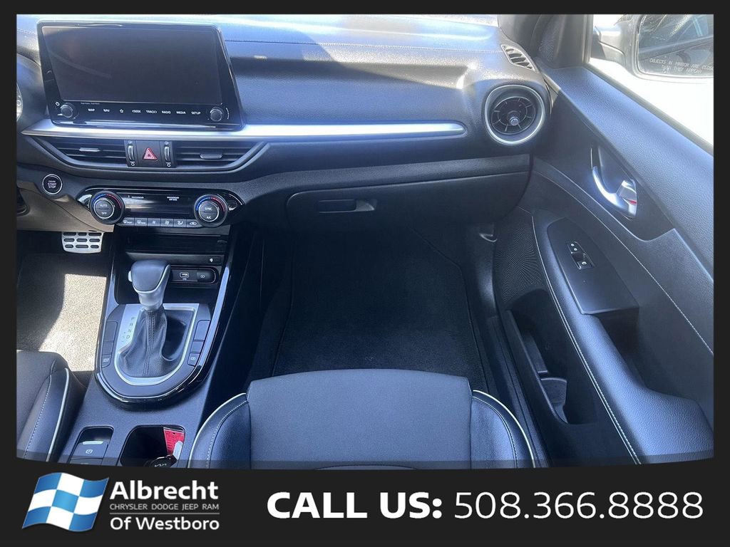 Used 2023 Kia Forte GT-Line w/ GT-Line Premium Package FWD image 22