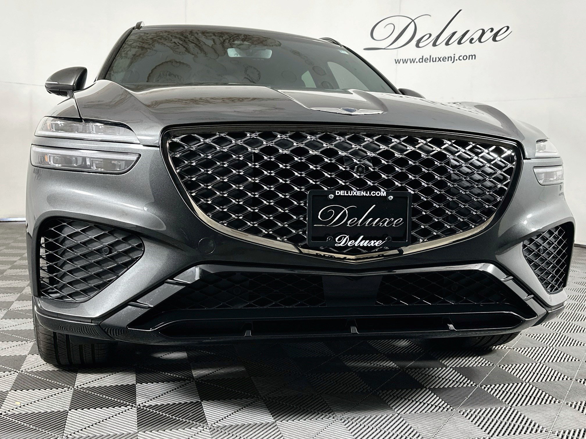 Used 2025 Genesis GV70 3.5T Sport w/ Sport Advanced Package AWD/4WD image 32