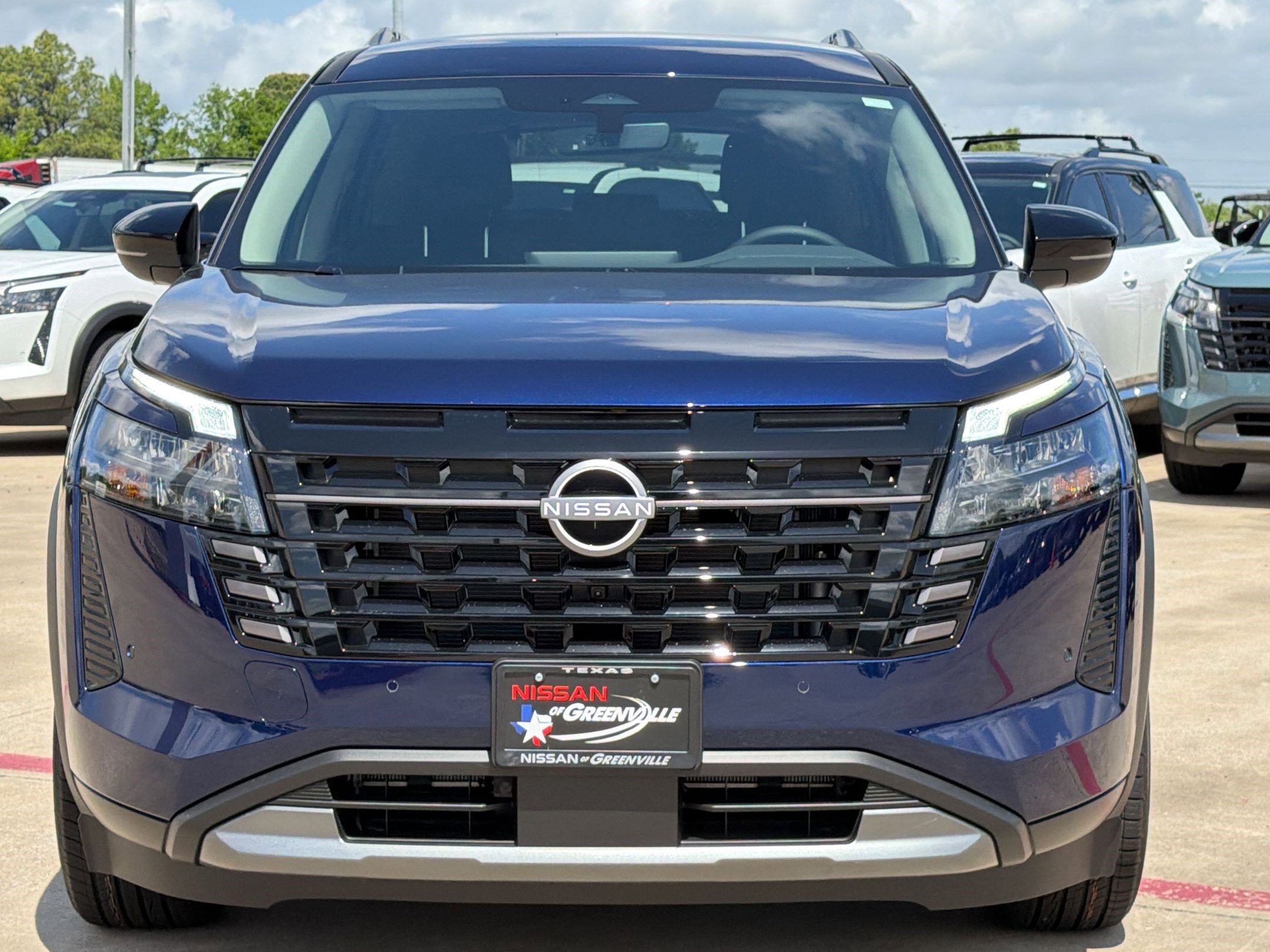 New 2026 Nissan Pathfinder SL image 6