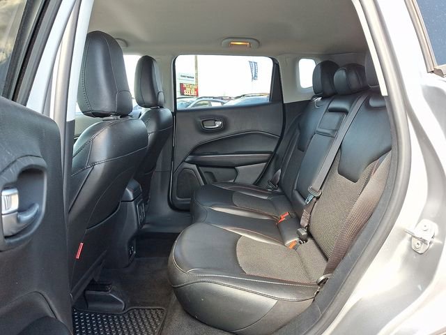 Used 2019 Jeep Compass Trailhawk w/ Cold Weather Group image 10