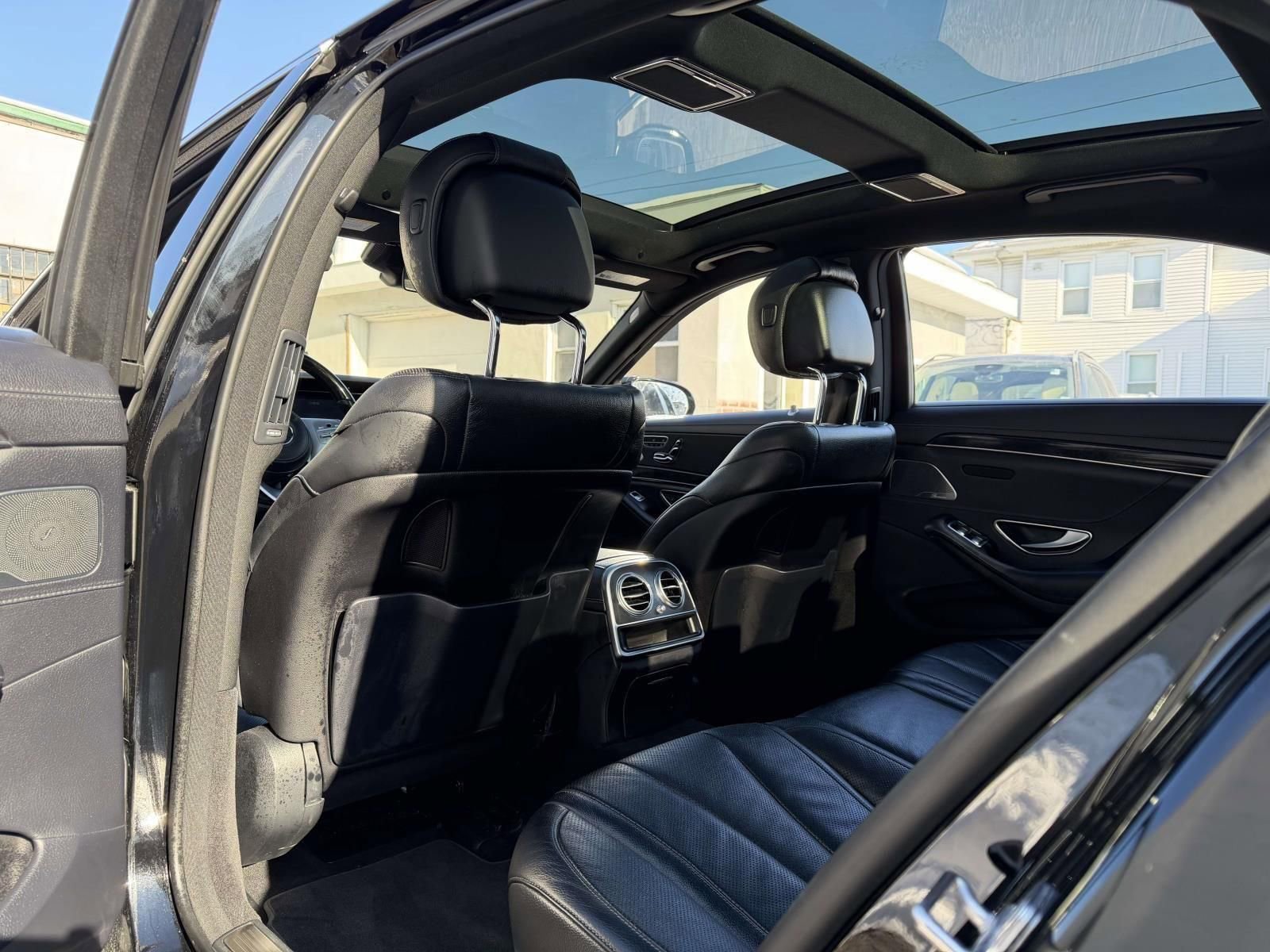 Used 2020 Mercedes-Benz S 450 4MATIC Sedan w/ Premium Package image 30