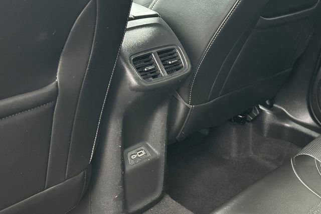 Used 2023 Buick Envision Essence image 14