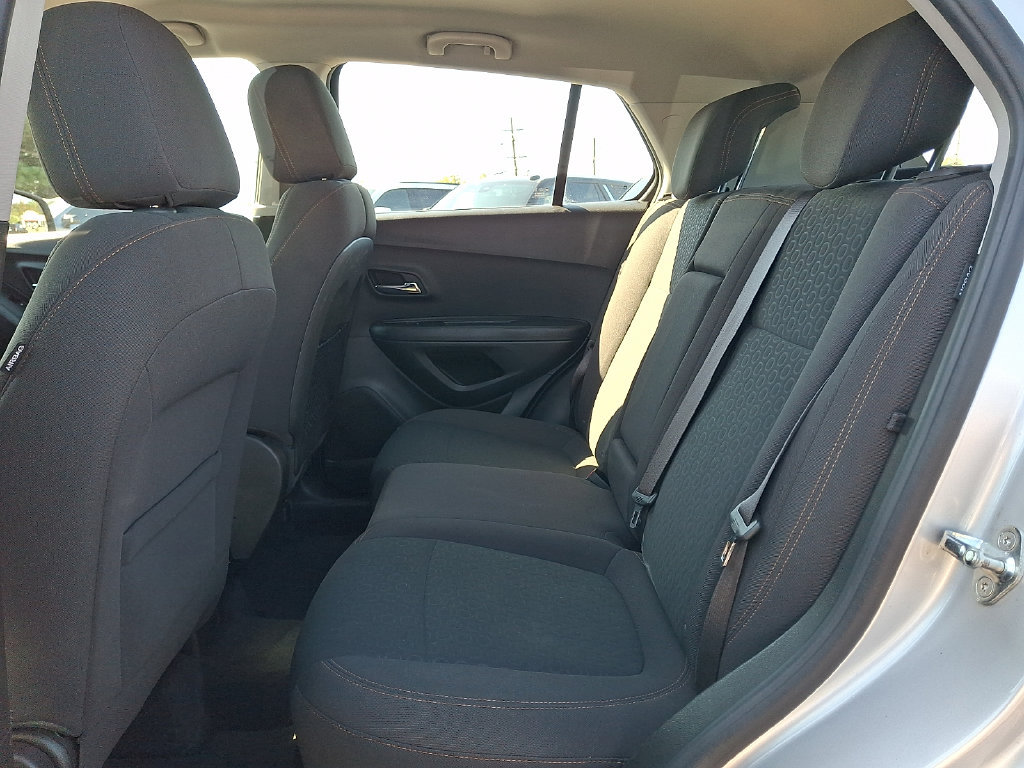 Used 2017 Chevrolet Trax LS FWD image 14