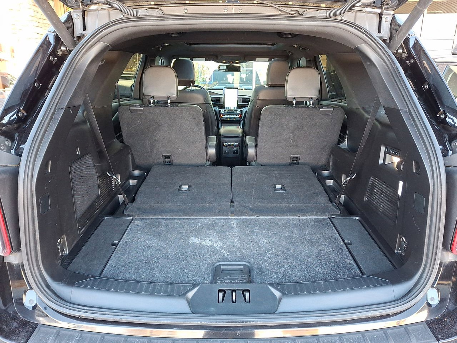 Used 2021 Ford Explorer ST w/ Equipment Group 401A image 29