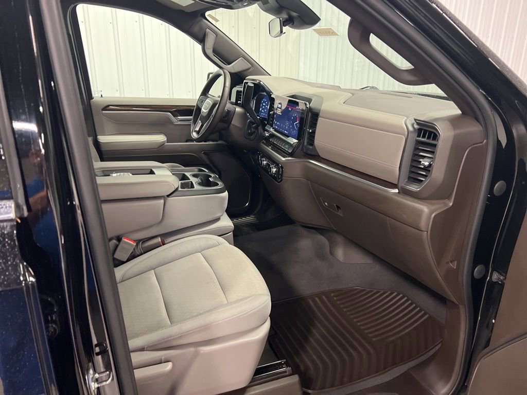 Certified 2023 GMC Sierra 1500 SLE image 9
