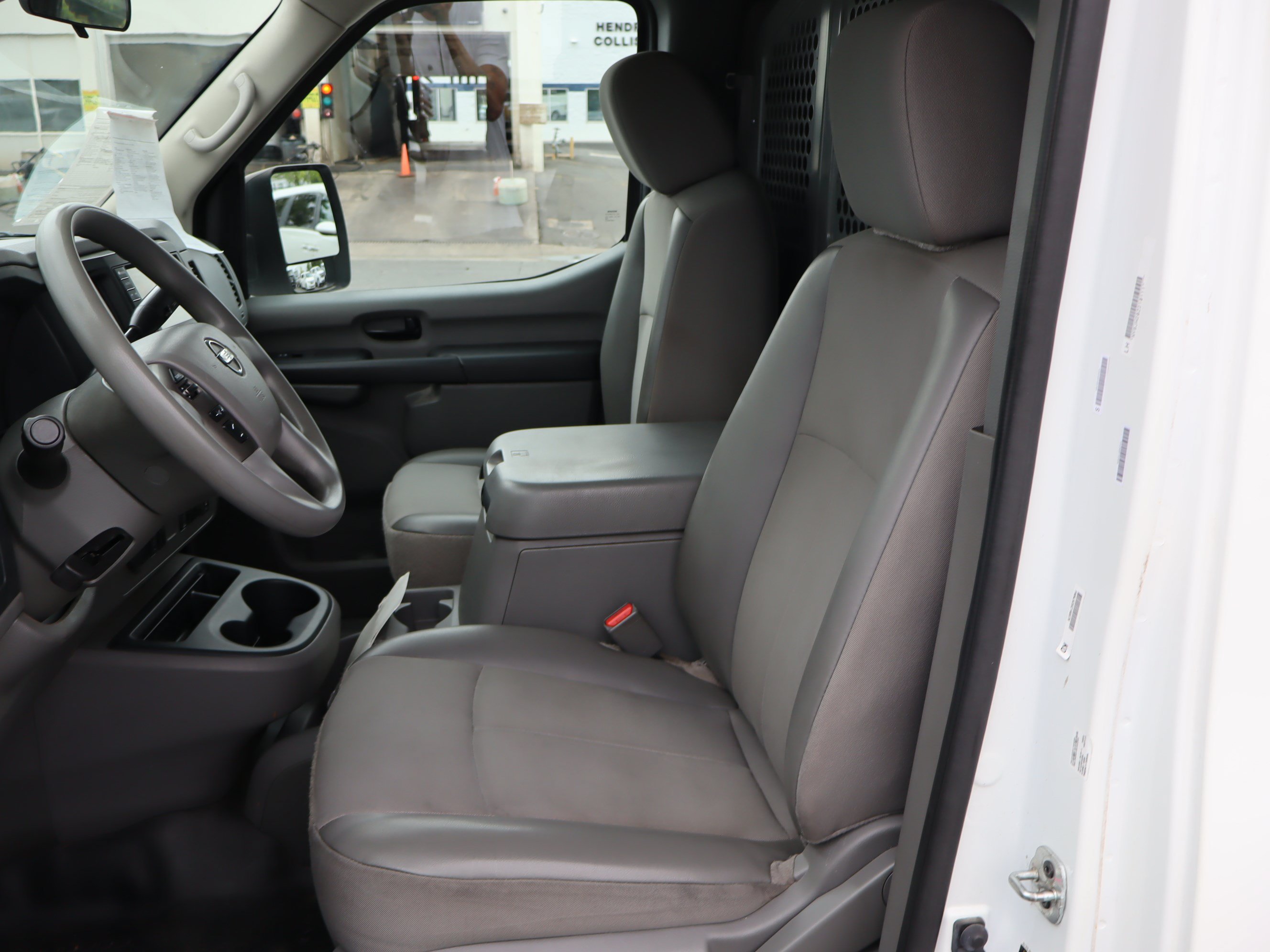 Used 2021 Nissan NV 2500 SV w/ Back Door Glass Package RWD image 15