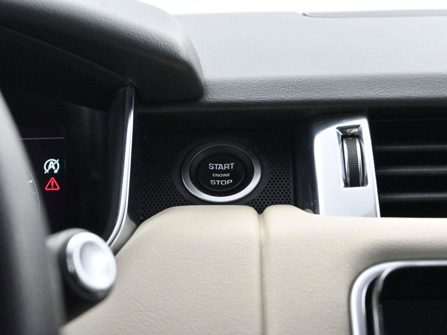 Used 2019 Land Rover Range Rover Sport HSE image 26