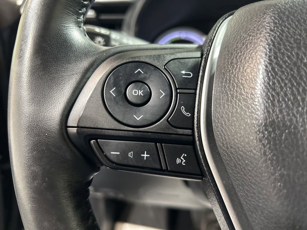 Used 2022 Toyota Venza LE image 22